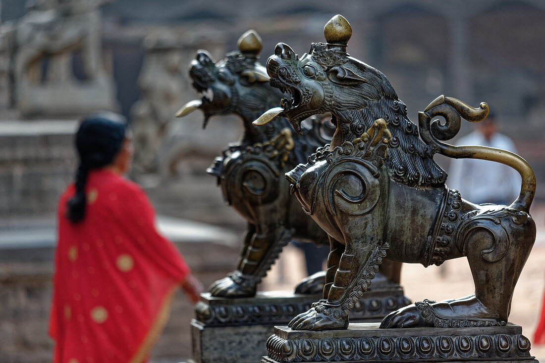 Tempelwächter auf dem Durbar Square in Bhaktapur, Kathmandutal, Nepal, Asien.