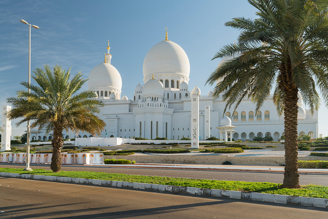 Sheikh Zayed Grand Mosque, Abu Dhabi, United Arab Emirates