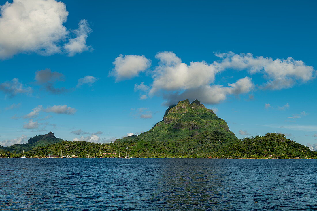 Bora Bora Lagoon and Mount Otemanu, Bora Bora, Leeward Islands, French Polynesia, South Pacific