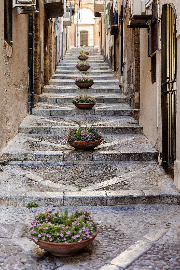 Stepped path, old town, Cefalu, Sicily, Italy