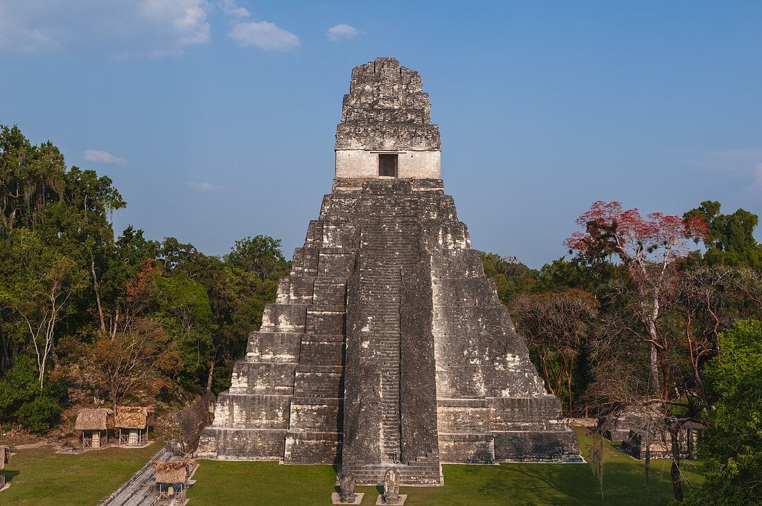 Temple I, known also as Temple of the Giant Jaguar, Tikal mayan archaeological site, Guatemala.