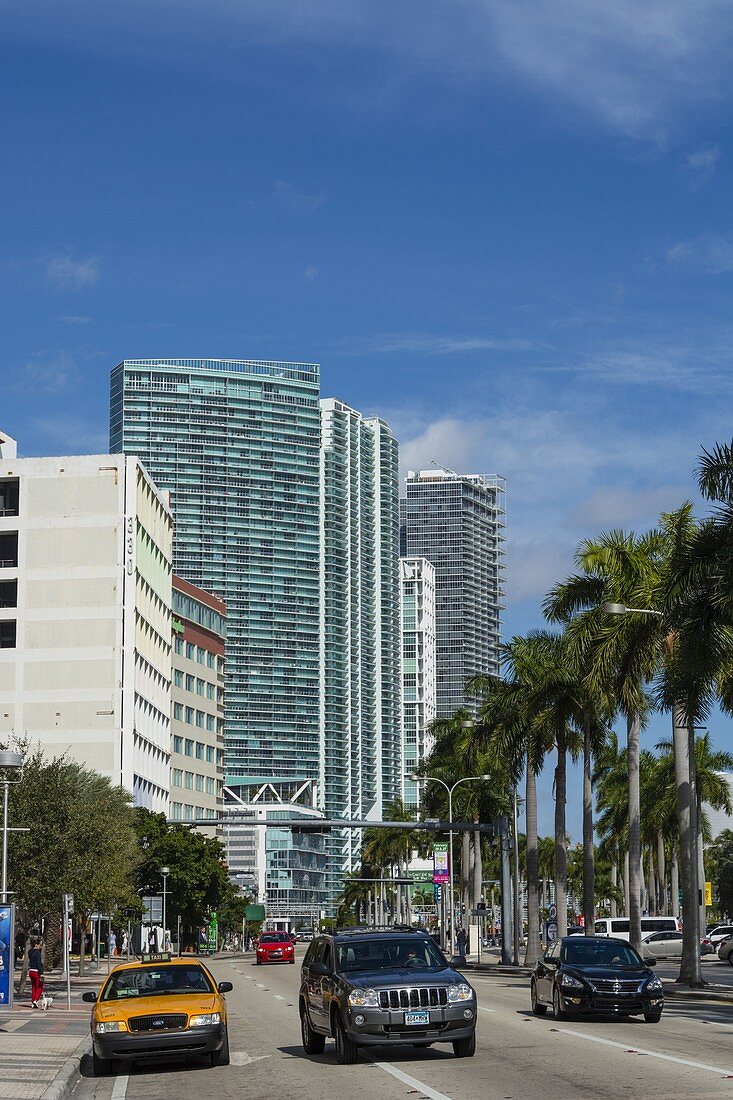 Moderne Gebäude entlang Biscayne Boulevard, im Stadtzentrum gelegenes Miami, Miami, Florida, USA.