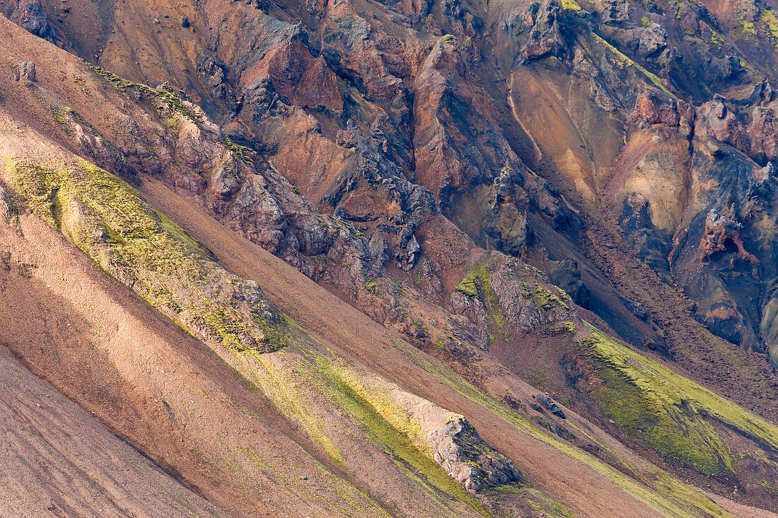 Moosbedeckte Berge, Landmannalaugar, südliches Hochland, Island