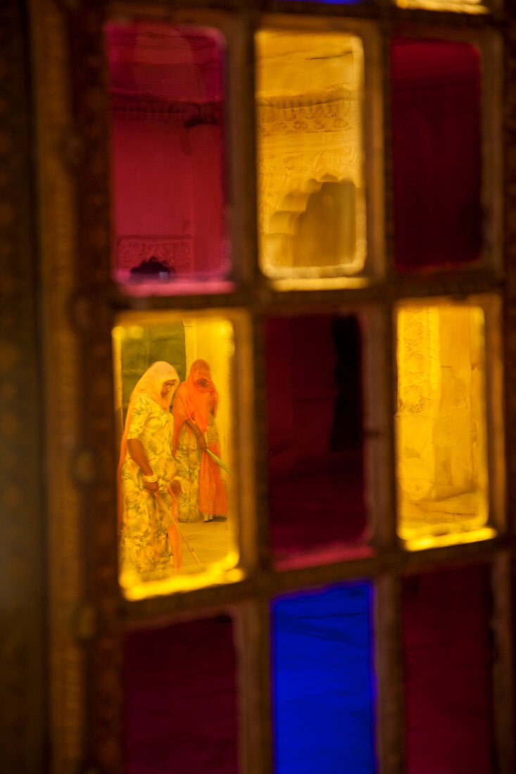 Buntglasfenster, Meherangarh Fort, Jodhpur, Rajasthan, Indien