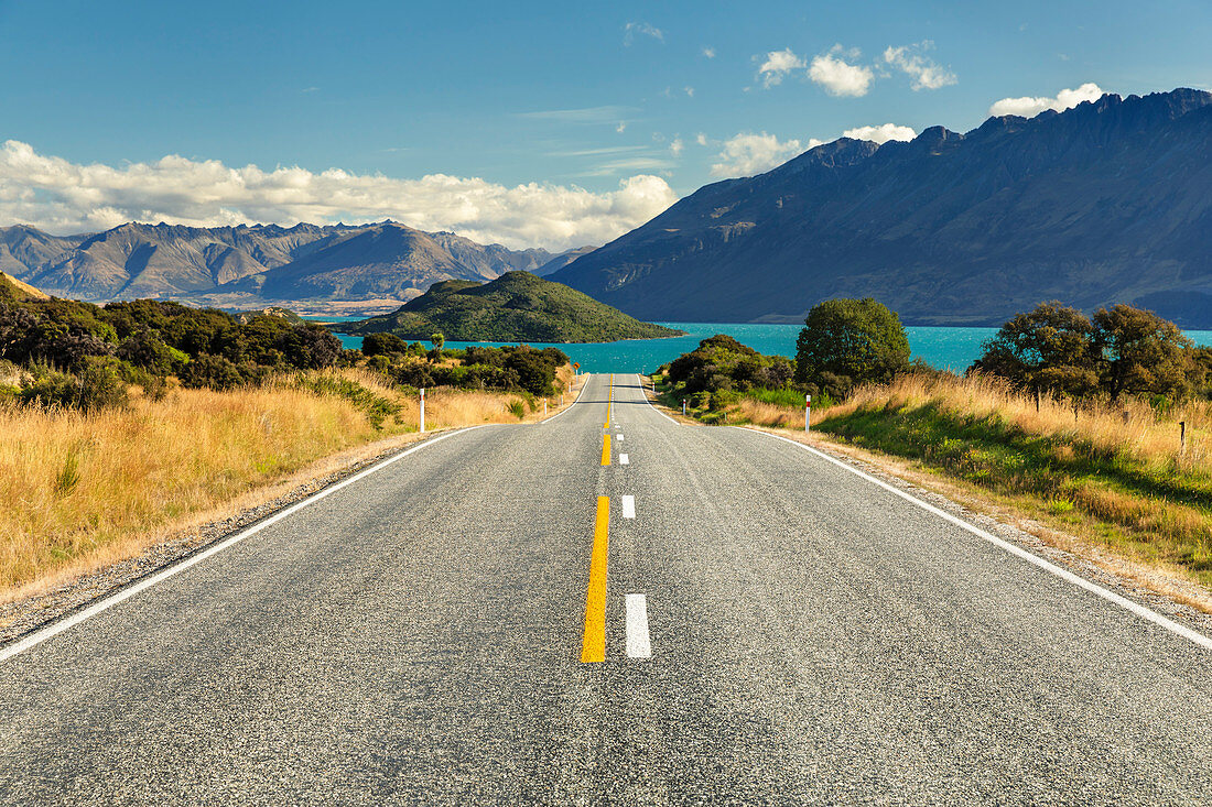 Straße nach Glenorchy, Lake Wakatipu, Queenstown, Otago, Südinsel, Neuseeland, Pazifik