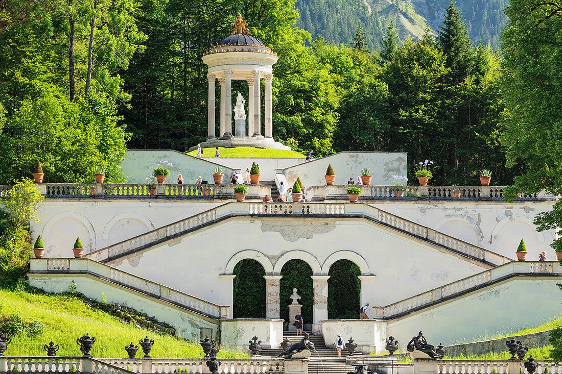 Treppe zum Venustempel, Schloss Linderhof, Werdenfelser Land, Bayerische Alpen, Oberbayern, Deutschland, Europa