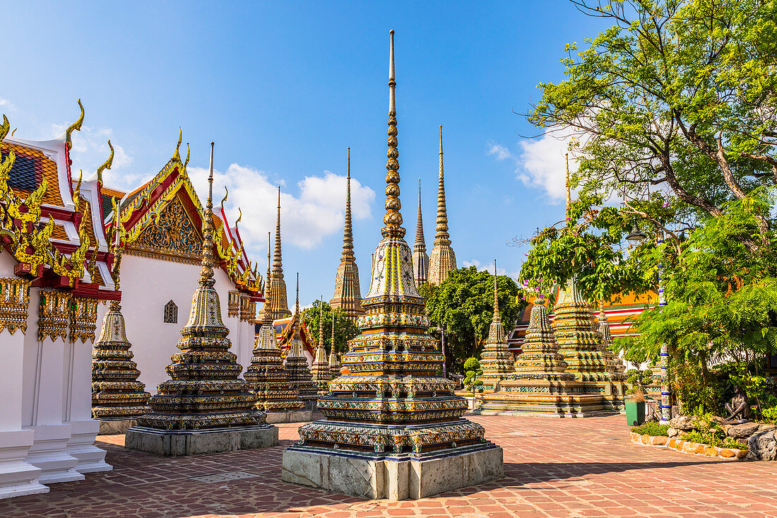 Wat Pho (Temple of the Reclining Buddha), Bangkok, Thailand, Southeast Asia, Asia