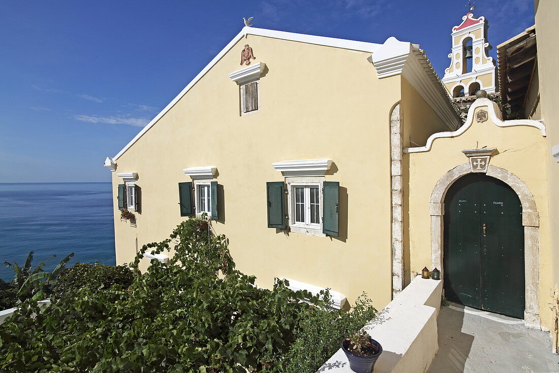 Kloster Panagia Mirtiotissa, an der Westküste unterhalb des Ortes Pelekas gelegen, Insel Korfu, Ionische Inseln, Griechenland