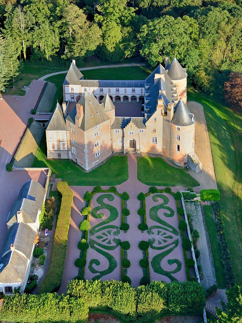 Frankreich, Cher, Berry, Château de Blancafort, die Straße Jacques Coeur (Luftaufnahme)