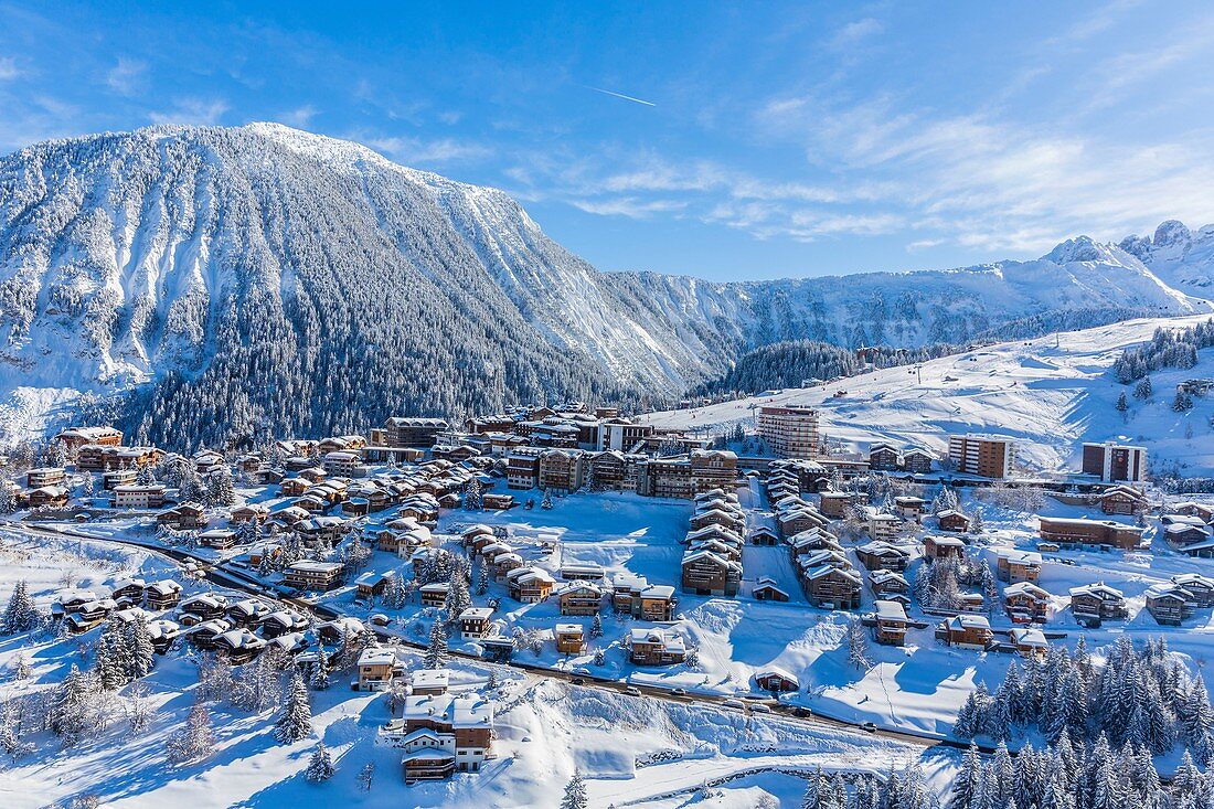 France, Savoie, Courchevel Moriond, Massif of the Vanoise, Tarentaise valley, view of the Dent du Villard (2284m) and the Dents de la Portetta