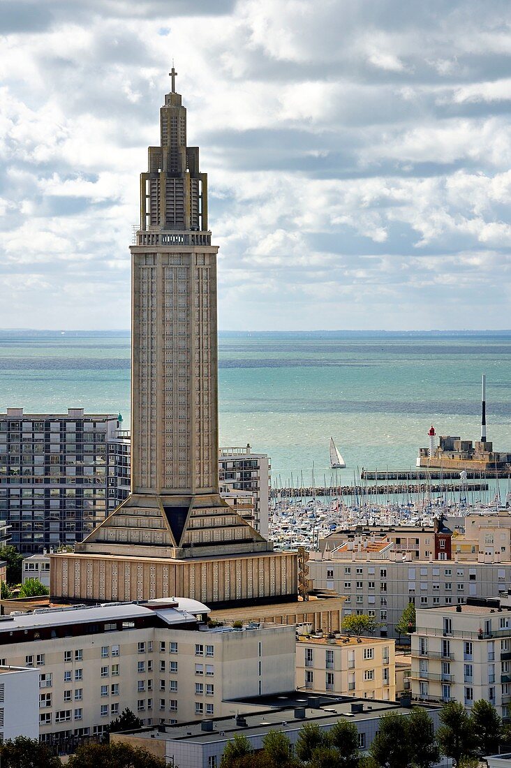 Frankreich, Seine Maritime, Le Havre, Innenstadt von Auguste Perret wieder aufgebaut, von der UNESCO zum Weltkulturerbe erklärt, die St. Josephs-Kirche