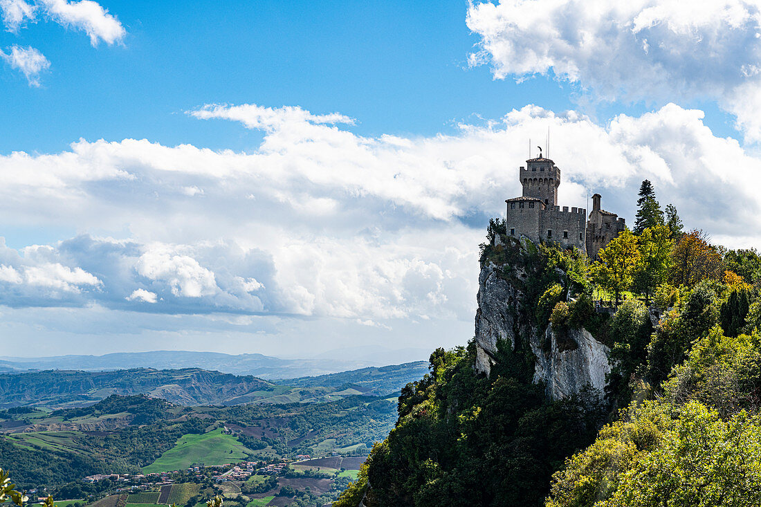 Zweiter Turm von Falesia, Monte Titano, UNESCO-Weltkulturerbe, San Marino, Europa