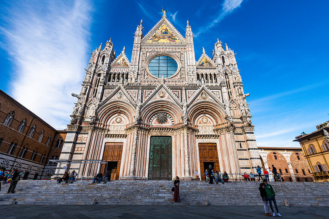 Fassade der Kathedrale, Siena, UNESCO-Weltkulturerbe, Toskana, Italien, Europa
