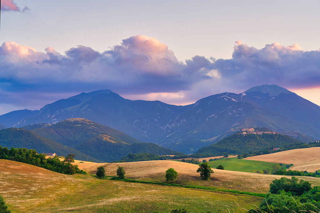 Countryside at sunset, Marche, Italy, Europe