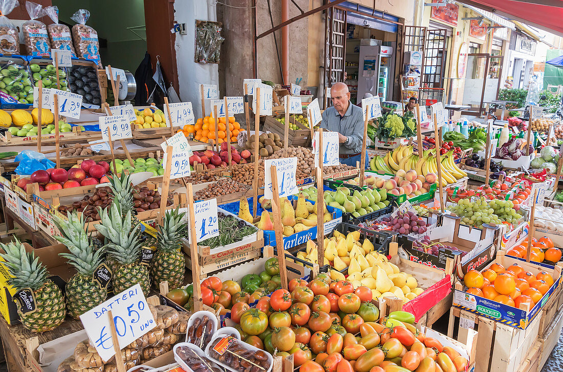 Ballaro market, Palermo, Sicily, Italy, Europe,
