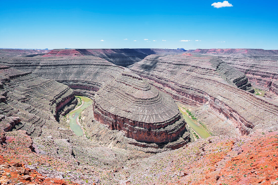 San Juan River schlängelt sich, Schwanenhals State Park, Utah, USA,