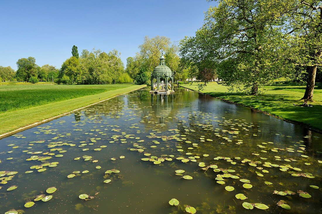 France, Oise, Chantilly, Chantilly estate, Chantilly castle, the English Garden designed under the Restoration in 1819 by the architect Victor Dubois, the Island of Love