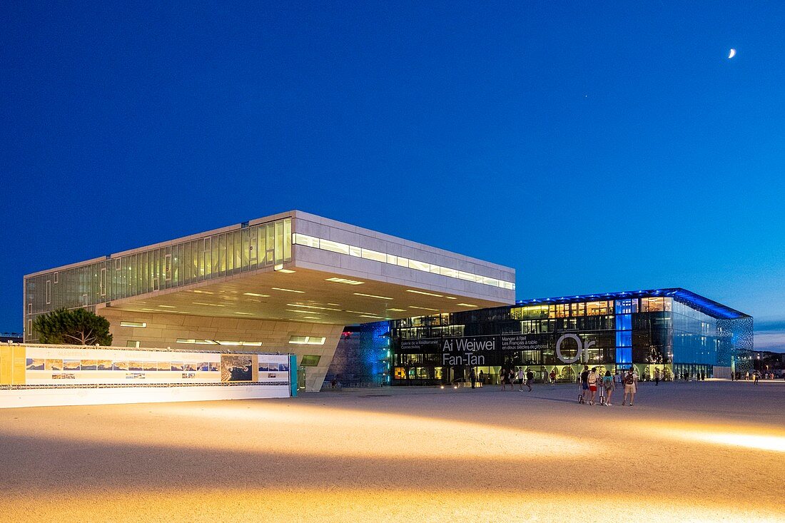 France, Bouches du Rhone, Marseille, Euromediterranee Zone, the MuCEM of R Ricciotti and R Carta architects and the Mediterranean Villa