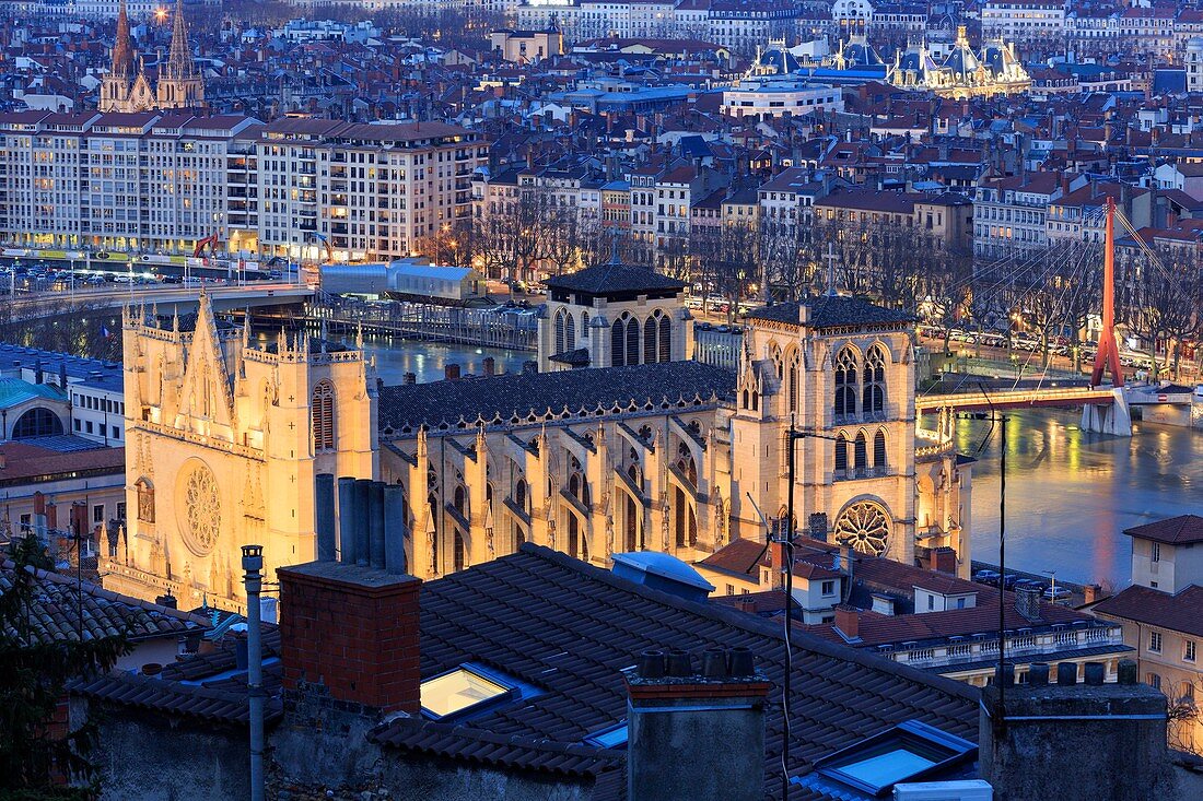 Frankreich, Rhone, Lyon, 5. Bezirk, Altstadt von Lyon, historische Stätte, die von der UNESCO zum Weltkulturerbe erklärt wurde, Kathedrale Saint Jean-Baptiste (12. Jahrhundert), als historisches Denkmal aufgeführt