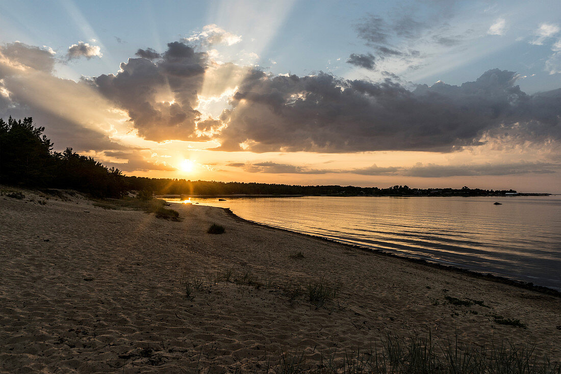 Sonnenuntergang am Strand von Kaberneeme, Kaberneeme, Estland