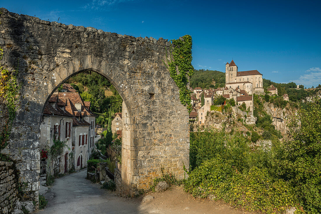 Saint-Cirq-Lapopie, Les Plus Beaux Villages de France, am Lot, Département Lot, Midi-Pyrénées, Frankreich