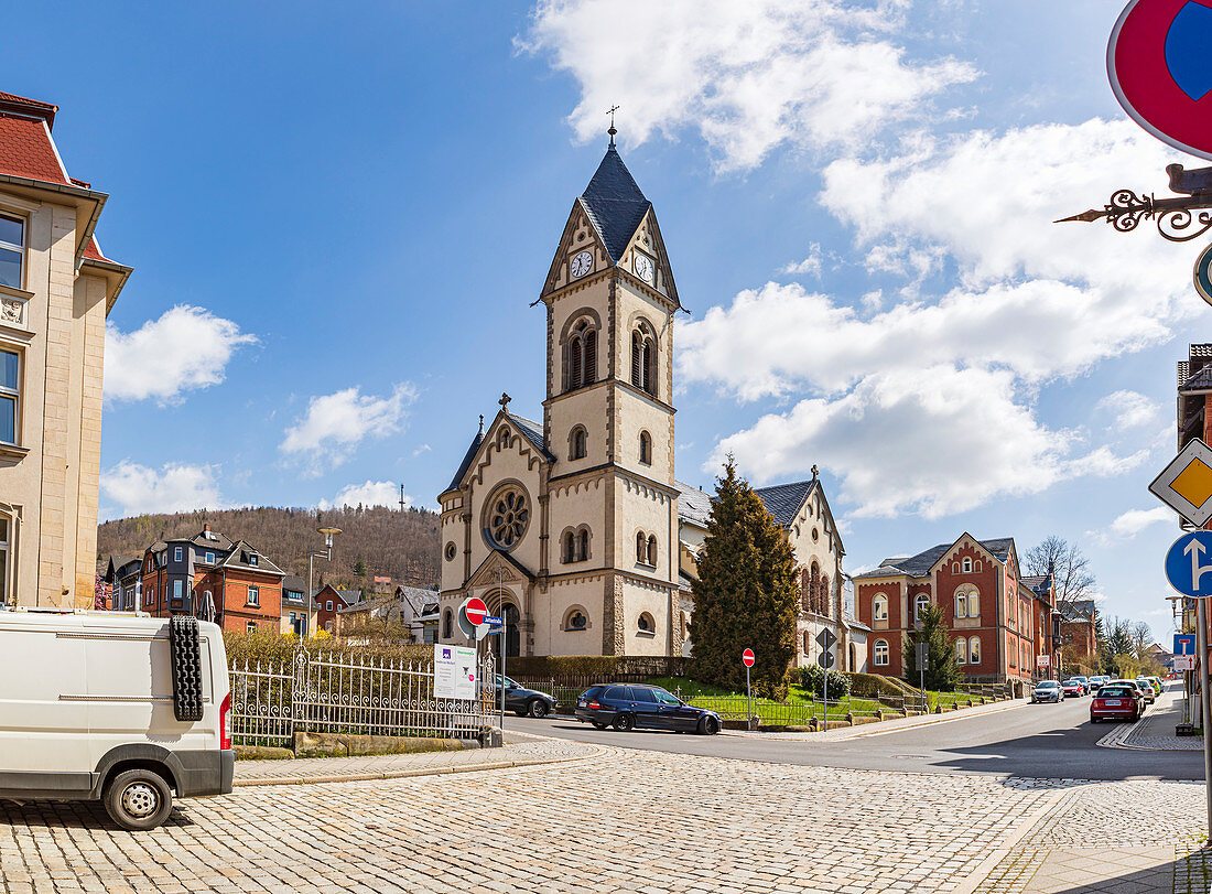 Kath. Kirche St. Stefan und Pfarramt in Sonneberg, Thüringen, Deutschland