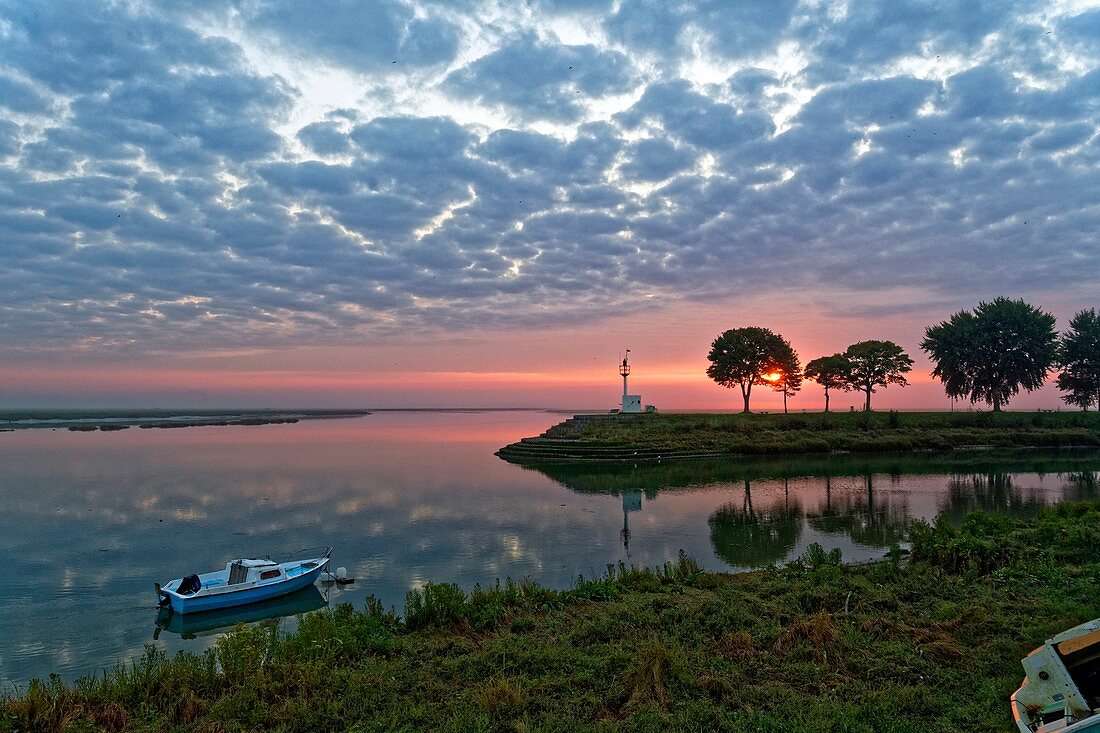 France, Somme, Baie de Somme, Saint Valery sur Somme, mouth of the Somme Bay