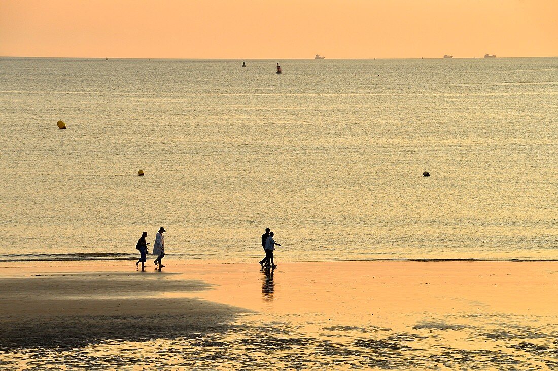 Frankreich, Seine Maritime, Le Havre, Stadt von Auguste Perret wieder aufgebaut, von der UNESCO zum Weltkulturerbe erklärt, der Strand