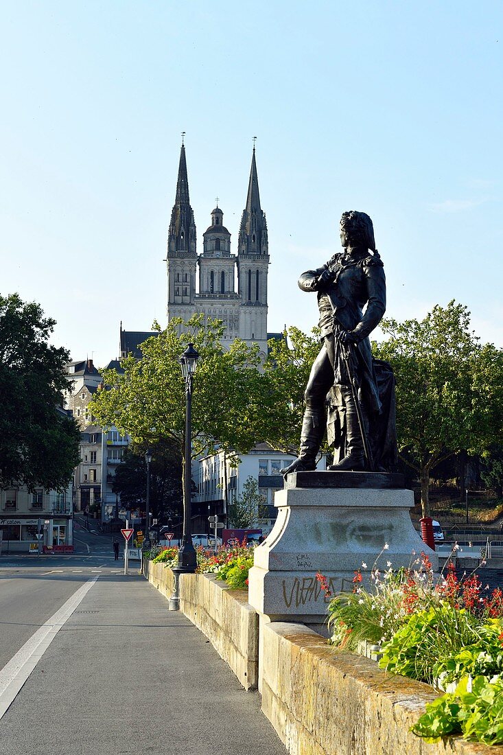 France, Maine et Loire, Angers, Beaurepaire statue on Verdun bridge over the Maine river and Saint Maurice cathedral