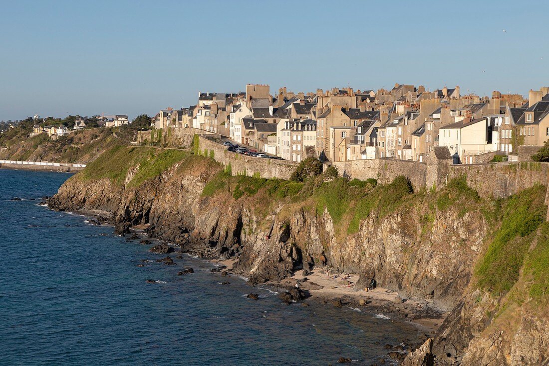 Frankreich, Manche, Cotentin, Granville, die Oberstadt, erbaut auf einer felsigen Landzunge am äußersten östlichen Punkt des Mont Saint Michel Bay