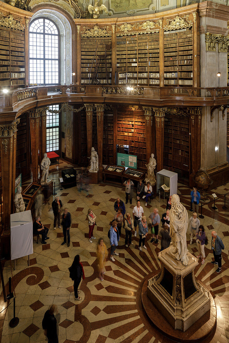 Die Österreichische Nationalbibliothek in Wien, Österreich, Europa