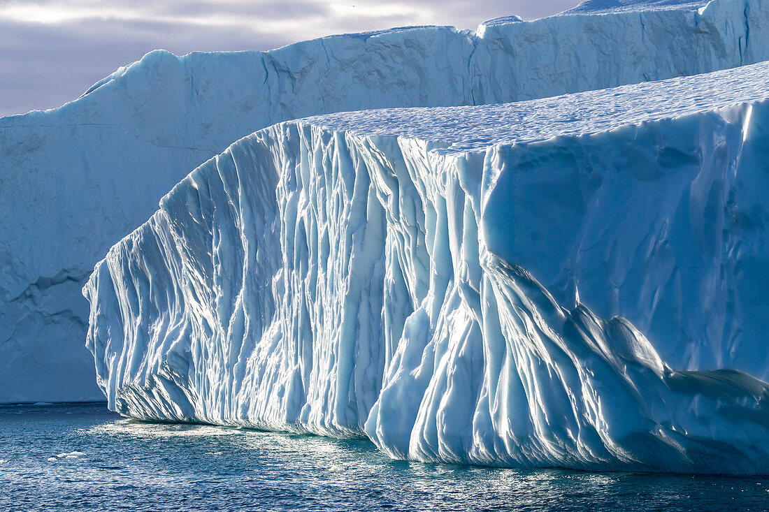 Massive Eisberge vom Jakobshavn Isbrae Gletscher, UNESCO-Weltkulturerbe, Ilulissat, Grönland, Polarregionen