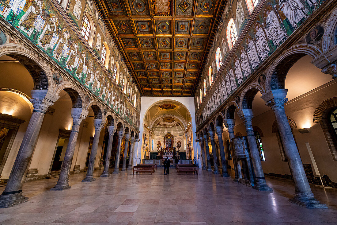 Mosaike in der Basilika Sant'Apollinare Nuovo, UNESCO-Weltkulturerbe, Ravenna, Emilia-Romagna, Italien, Europa