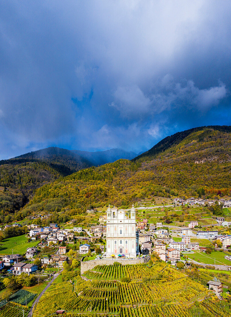Santa Casa Kirche in den Weinbergen, Tresivio, Valtellina, Lombardei, Italien, Europa