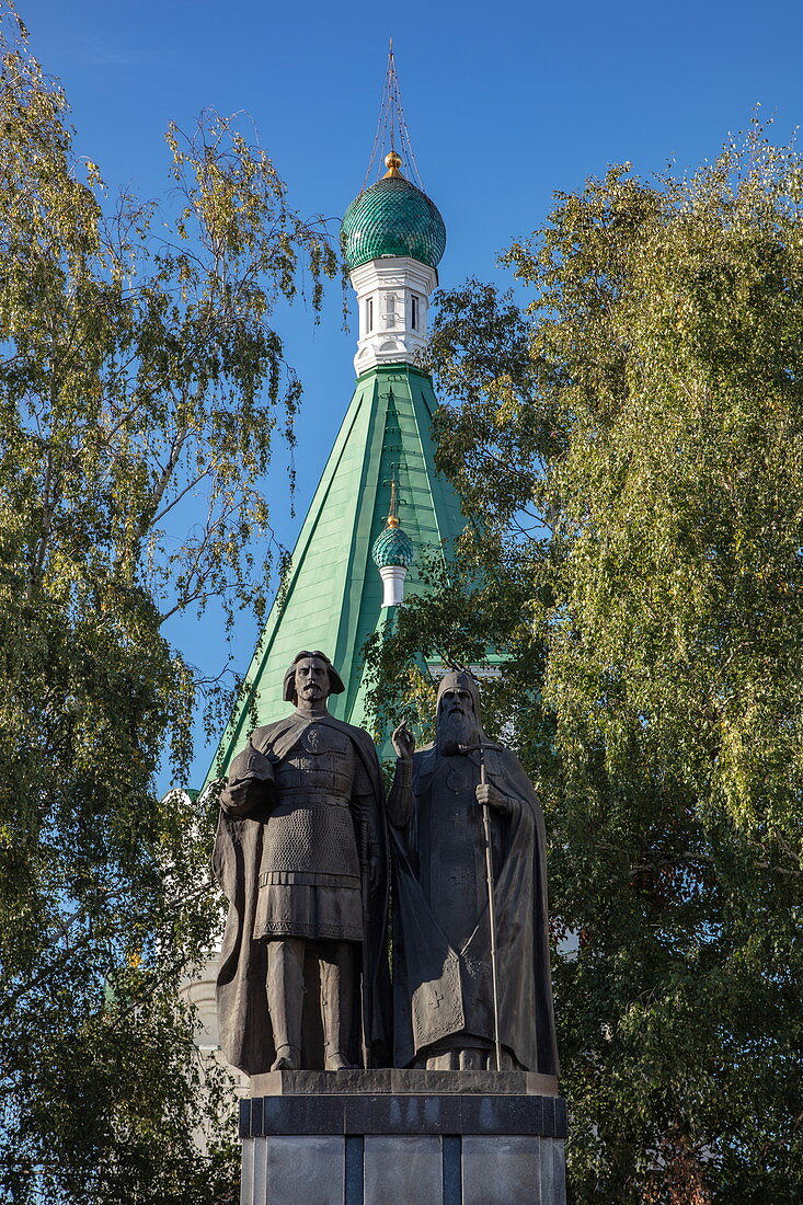 Statue of Prince Georg Vsevolodovich and Saint Simon of Suzdal (the founders of Nizhny Novgorod) in the Nizhny Novgorod Kremlin, Nizhny Novgorod, Nizhny Novgorod District, Russia, Europe