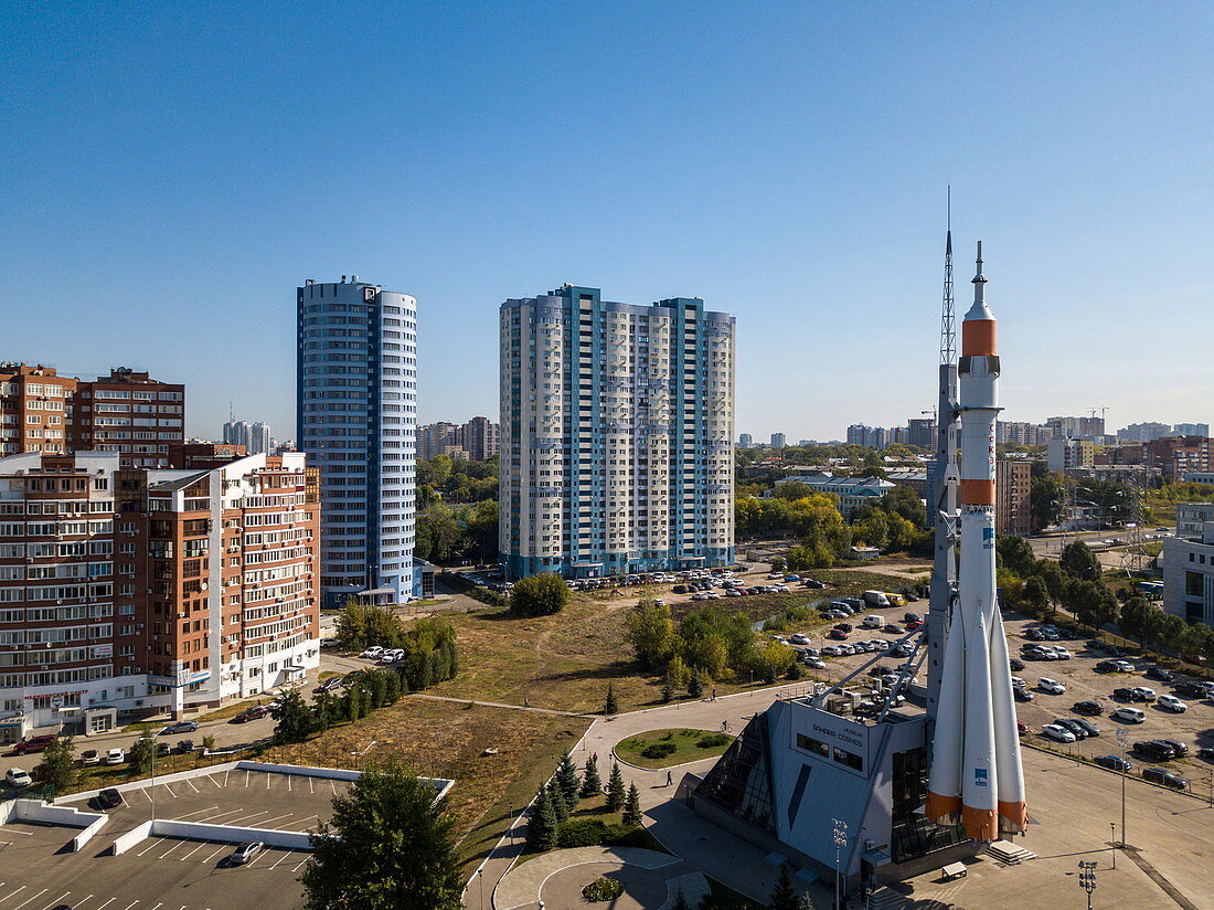 Luftaufnahme vom Sojus Trägerraketen Denkmal, Samara, Bezirk Samara, Russland, Europa
