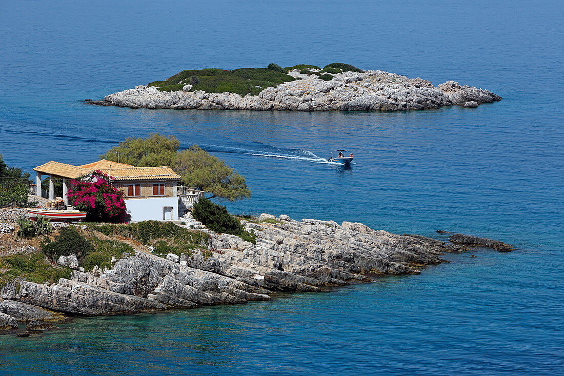 Landzunge mit Ort Mikro Nisi, Insel Zakynthos, Ionische Inseln, Griechenland