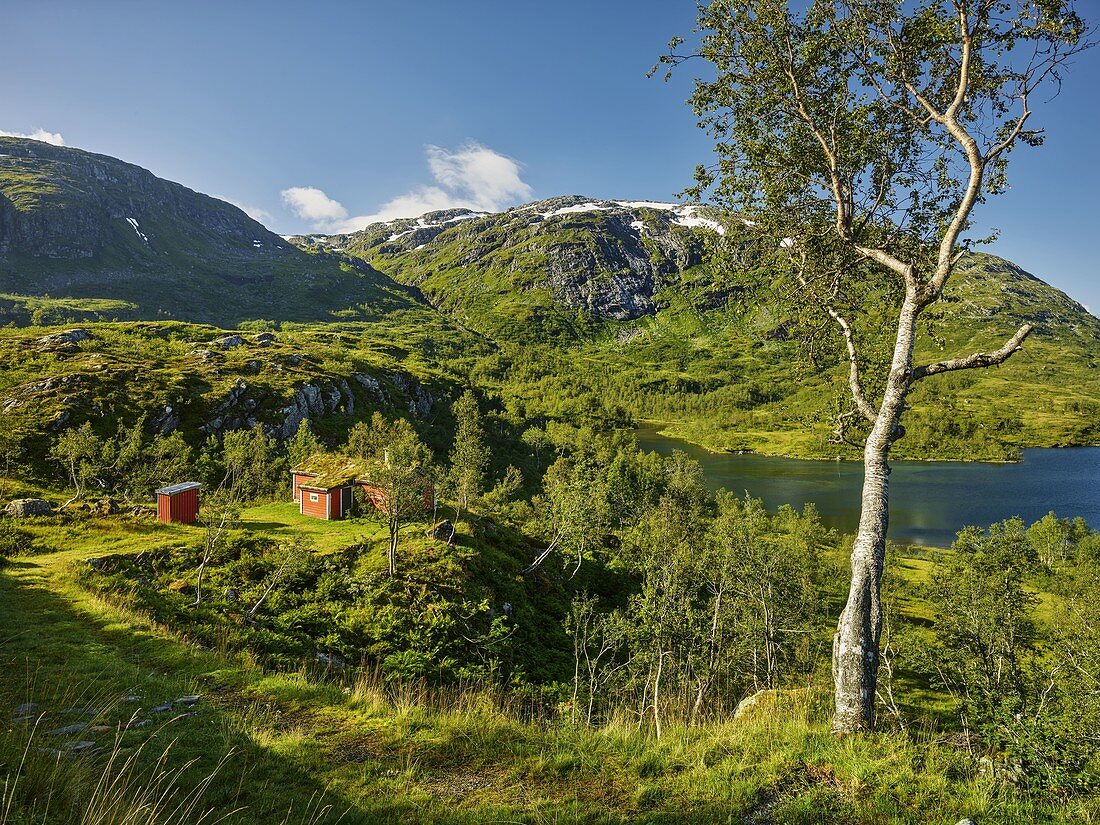 Hut at Holmevatnet, Storefjellet, Gaularfjellet, Vestland, Norway