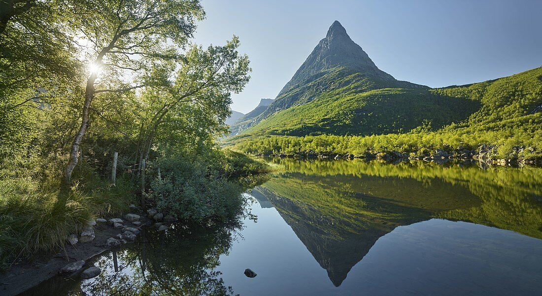 Innerdalstarnet, Innerdalsvatna, Innerdalen, More og Romsdal, Norway