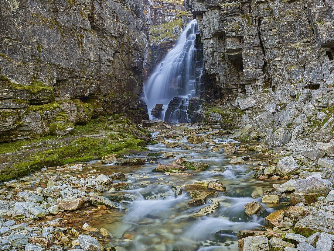 River Kaldbekken, Rondane National Park, Oppland, Norway