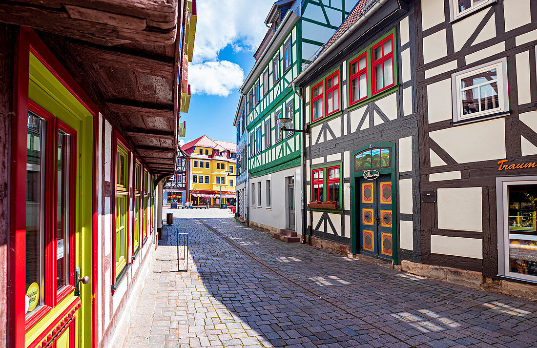 Mohrengasse mit Sicht auf Salzbrücke in Schmalkalden, Thüringen, Deutschland