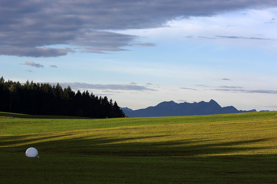 View from Ratzinger Höhe, Chiemgau, Upper Bavaria, Bavaria, Germany