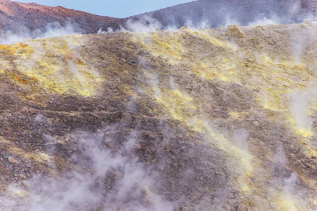 Vulkanische Aktivität auf Gran Krater, Insel Vulcano, Äolische Inseln, Sizilien, Italien