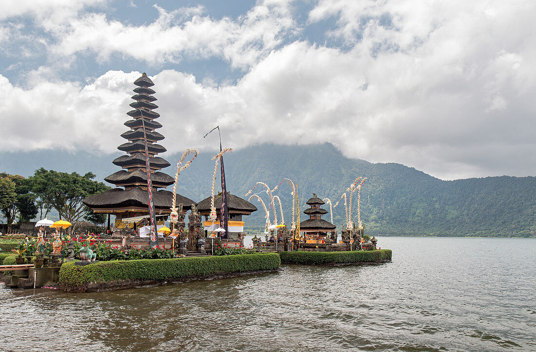 Pura Ulun Danu Bratan Tempel auf See Bratan, Bali, Indonesien, Südostasien, Asien