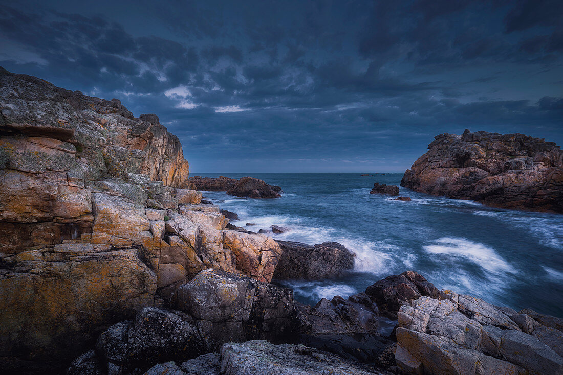 Morning mood on the Breton coast, Brittany, France, Europe