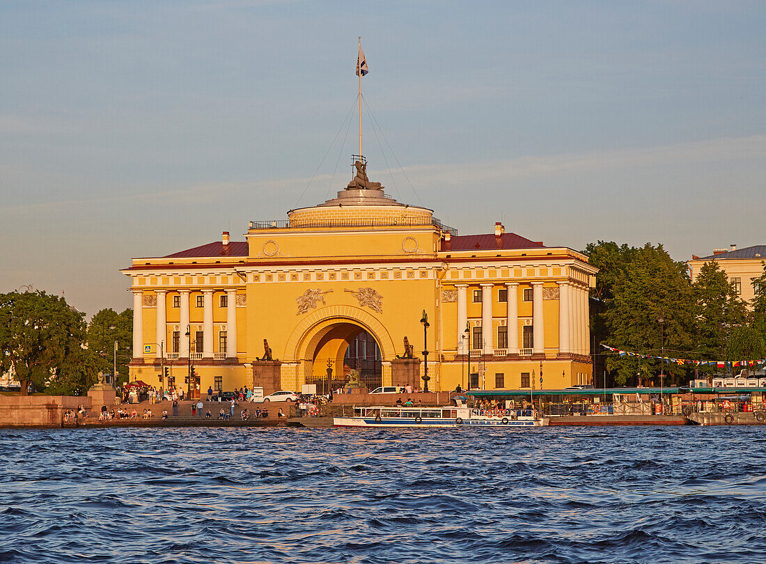 St. Petersburg, Admiralität von der Newa aus gesehen, Historisches Zentrum, Russland, Europa