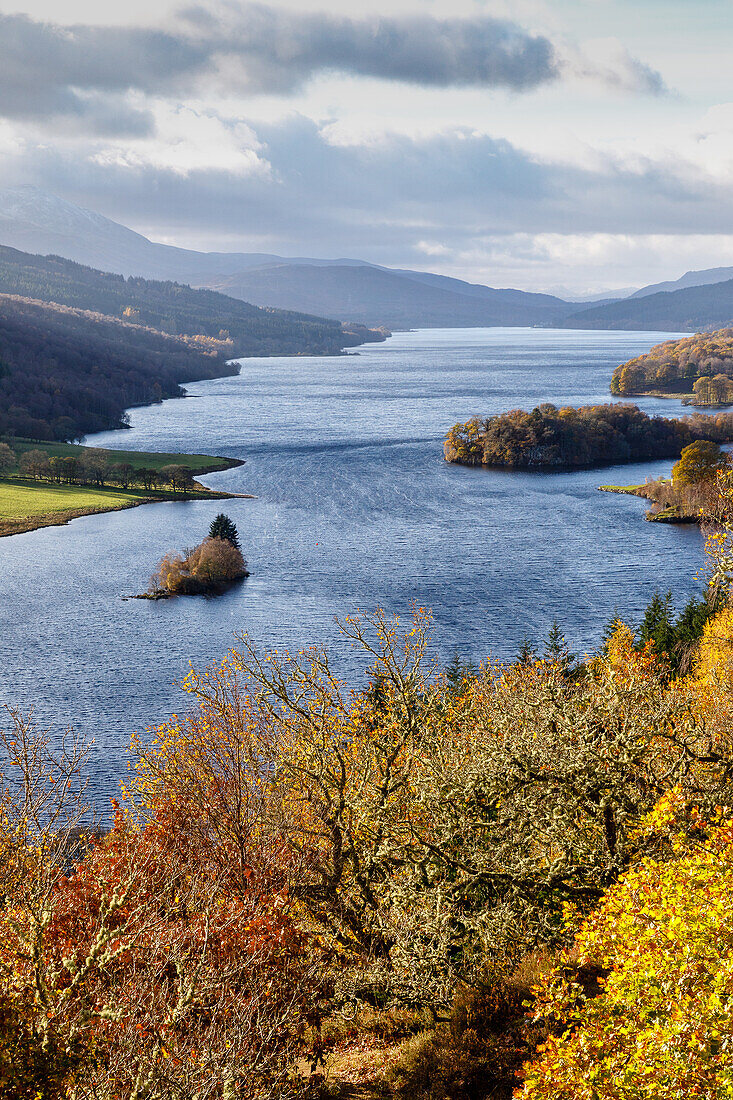 Queen's View over Loch Tummel, near Pitlochry, Highlands, autumn colors, Scotland, UK
