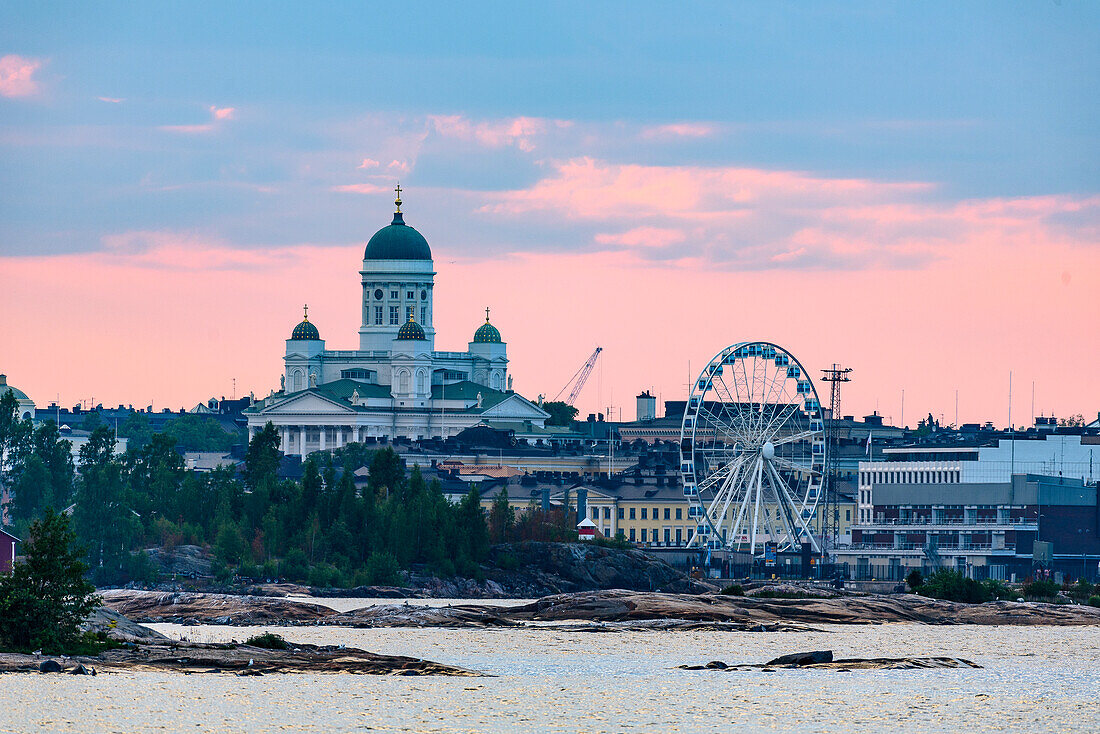 Hafen, Blick auf Stadtzentrum, Helsinki, Finnland