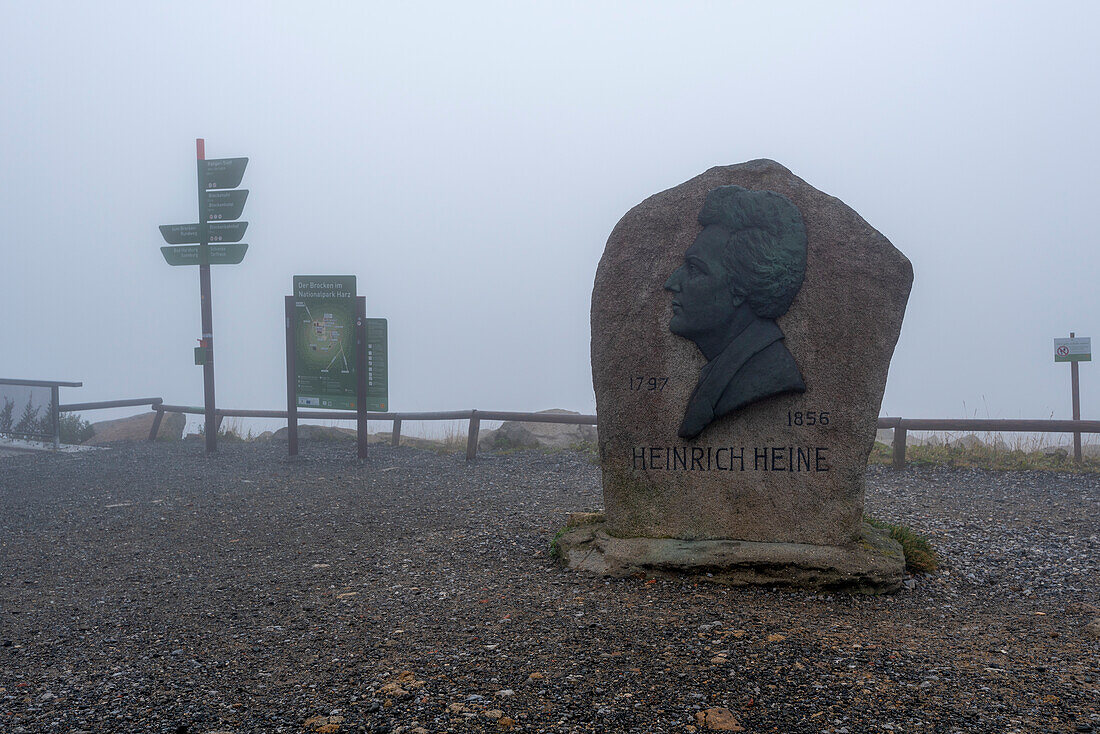 Heinrich Heine Denkmal, Brockenplateau, Harz, Schierke, Sachsen-Anhalt, Deutschland