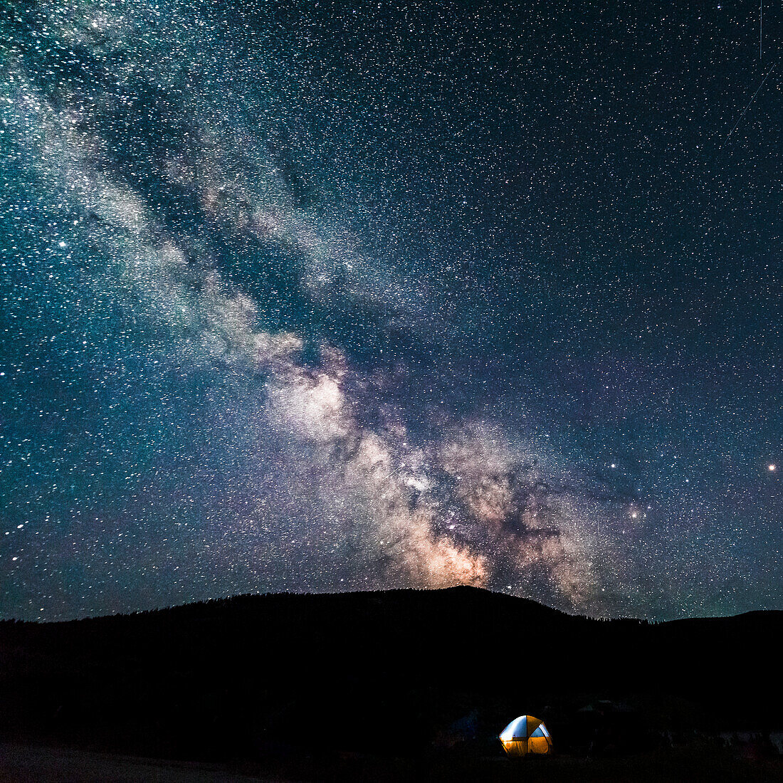 Camping under the stars, Tracy Lake, Wyoming, USA
